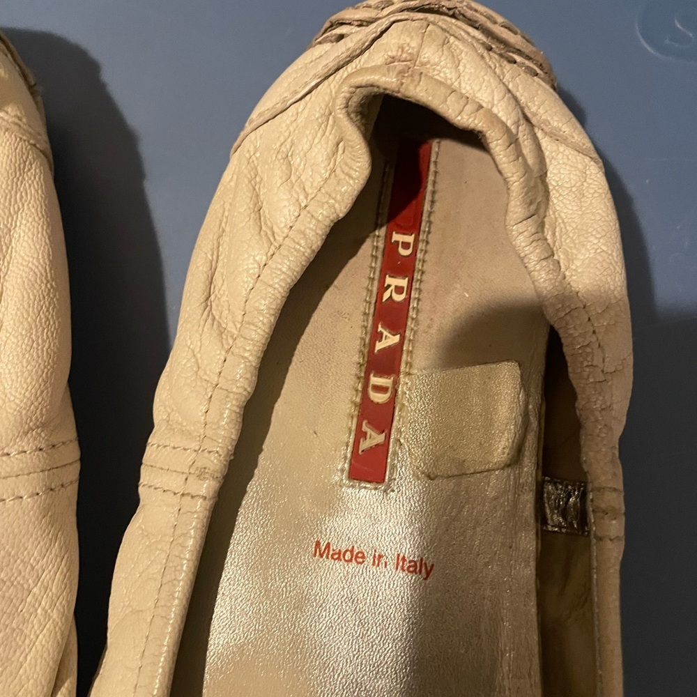 Super soft  leather Prada SZ 38 cream color - Picture 15 of 15
